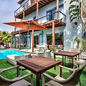The One 8 In Point - Solar Power **** Kapstadt